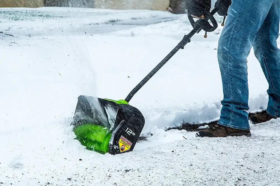 Greenworks - 80V 12” Cordless Brushless Snow Shovel with 2.0 Ah Battery and Rapid Charger - Black/Green