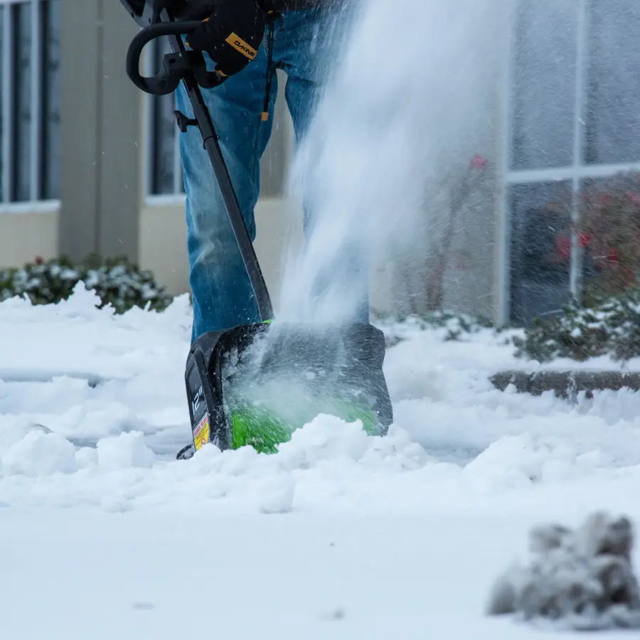 Greenworks - 80V 12” Cordless Brushless Snow Shovel with 2.0 Ah Battery and Rapid Charger - Black/Green