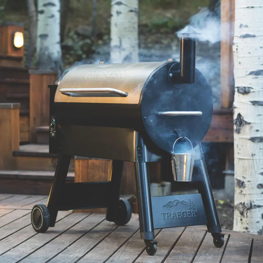 Traeger Grills - Pro Series 34 Pellet Grill and Smoker - Bronze