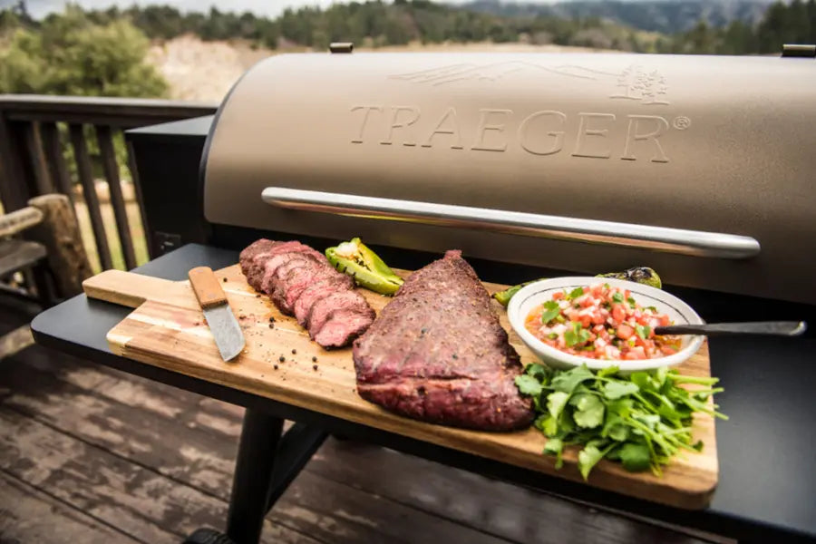 Traeger Grills - Pro Series 34 Pellet Grill and Smoker - Bronze